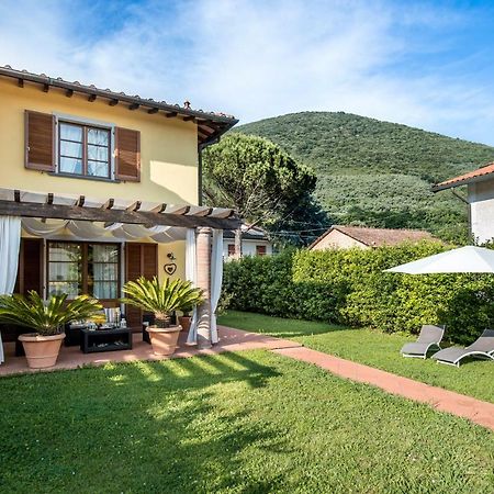 B&B La Rondine Tra Pisa E Lucca San Giuliano Terme Exterior foto